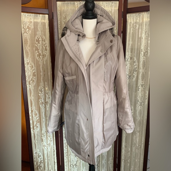 WOMEN’S CROFT & BARROW QUILTED WINTER COAT - SZ MEDIUM - Picture 13 of 16